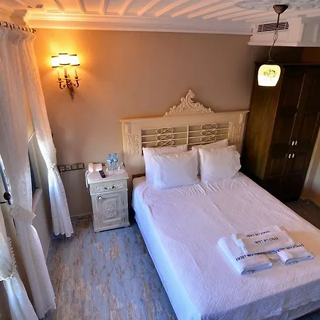 Fikretbey Konagi Ayvalik