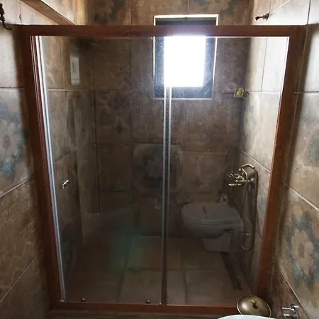 Fikretbey Konagi 3* Ayvalı